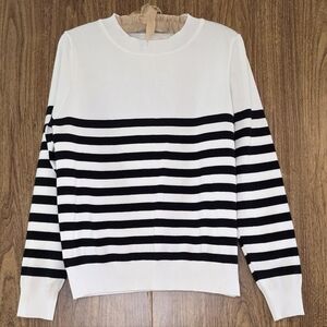 NWOT Classic Black and White Striped Crew Neck Sweater Size M